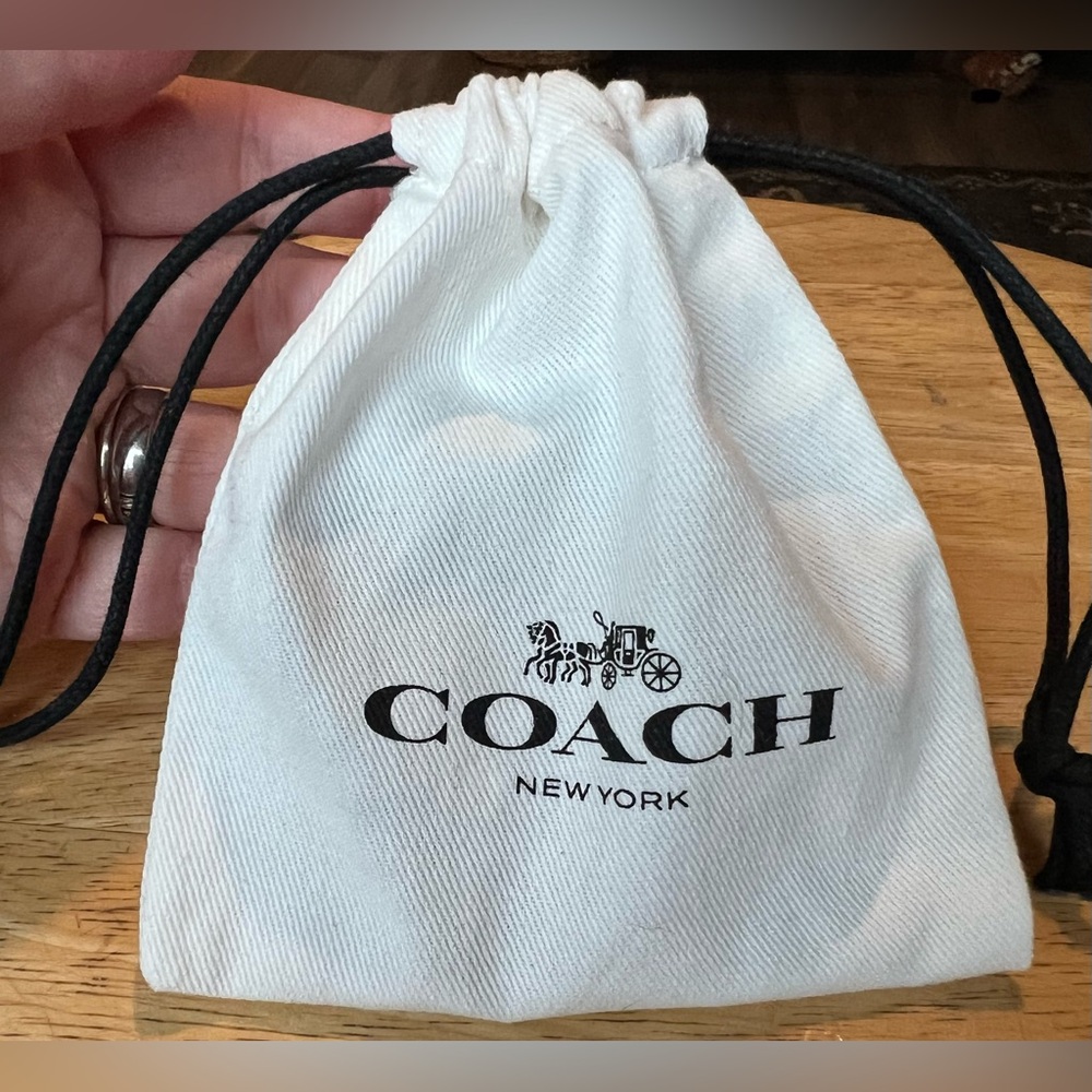 NEW Coach Open Circle Rose Gold Necklace Tea Rose Stud Earrings Set - Picture 9 of 9